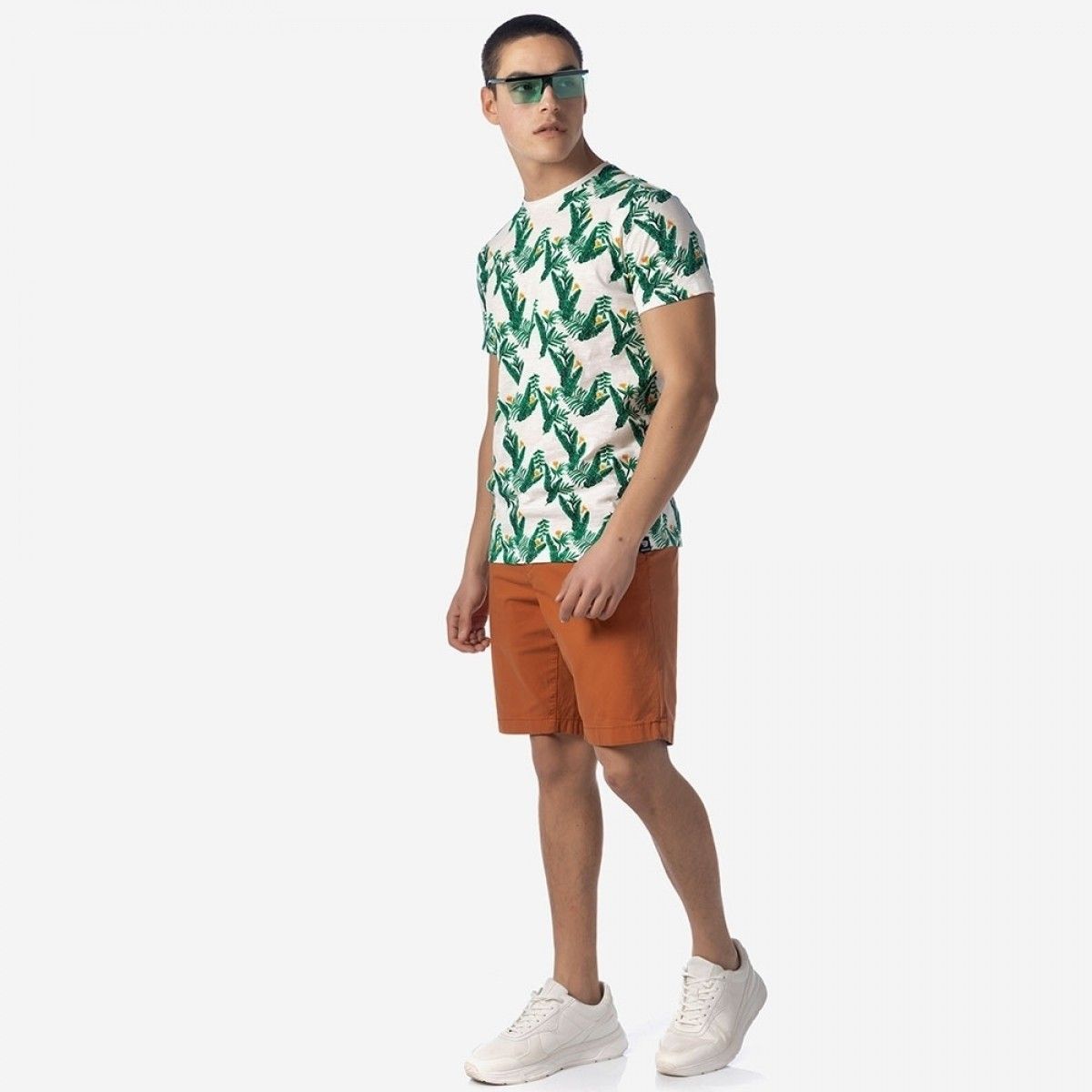 21015 551 19 tobacco 004