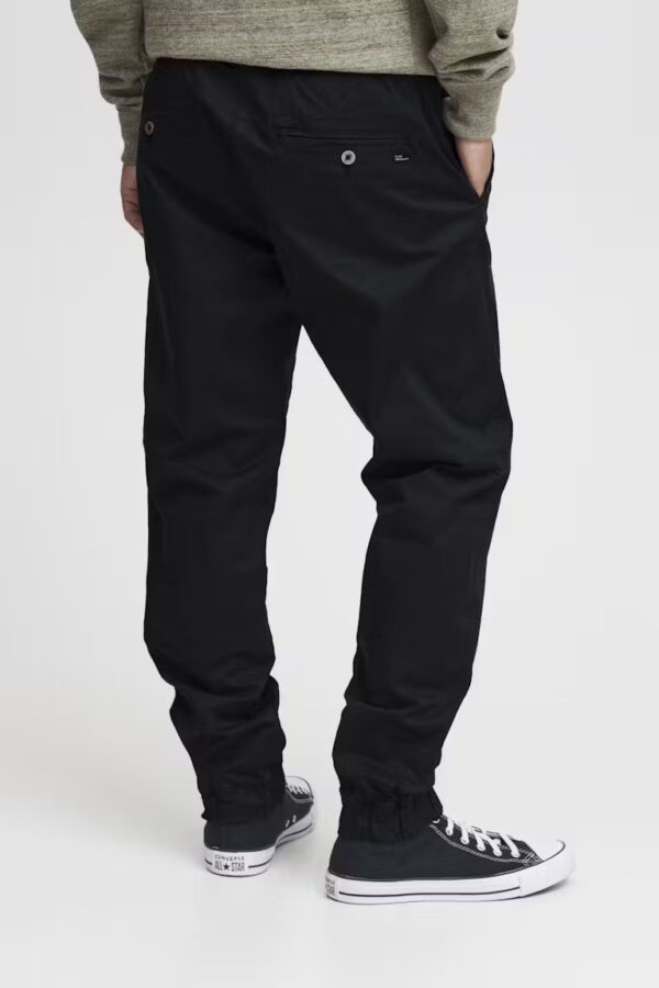 3915 a84f1824 649e 4871 95e8 f7e1887346e4