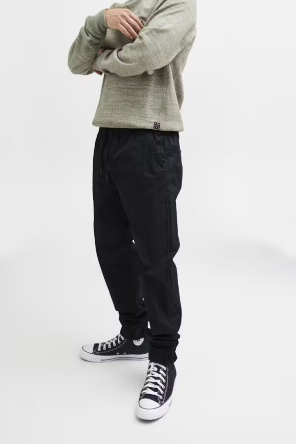 3915 e07d933a 7386 41b8 a756 497531c18664