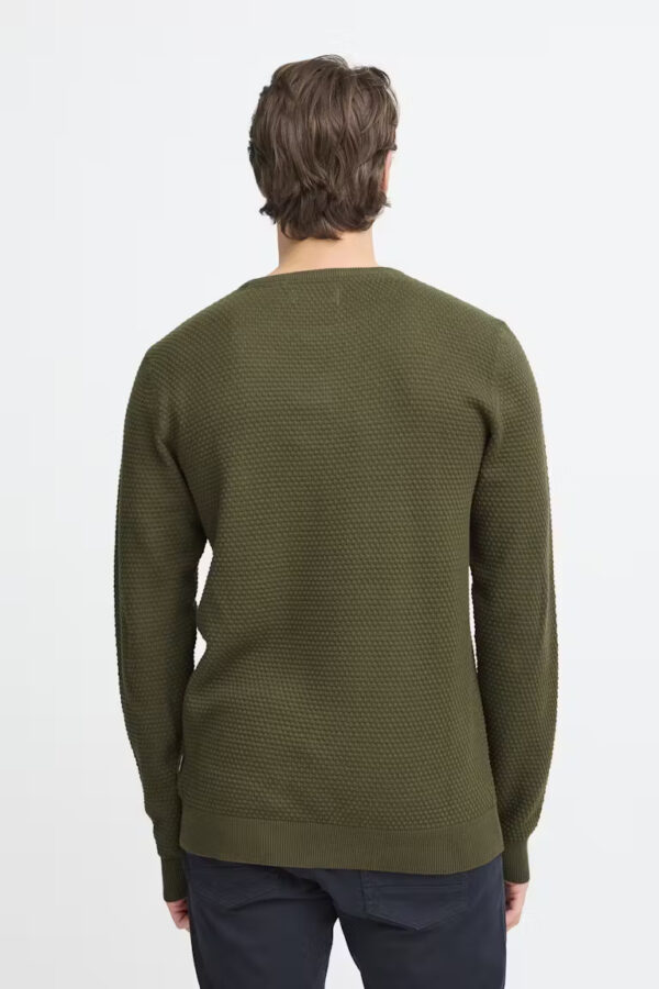 3915 b3c80381 6b82 46d0 934f eefc0039561d