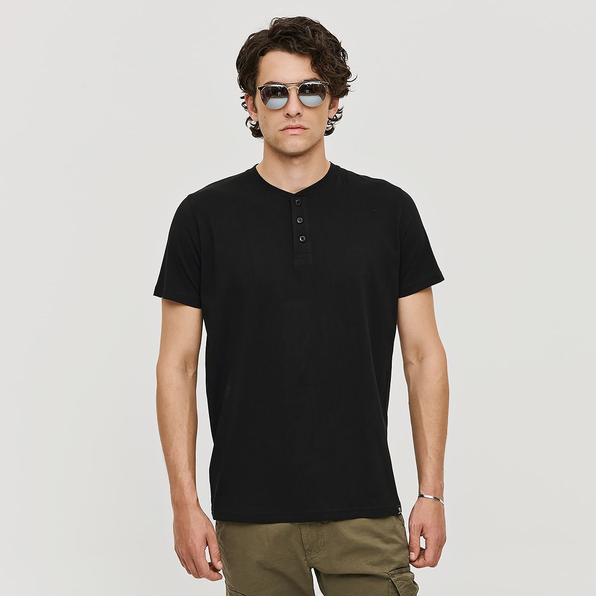 25017 101 751 BLACK 001