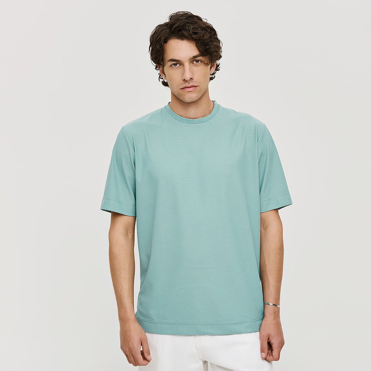 25017 232 773 MINT 001