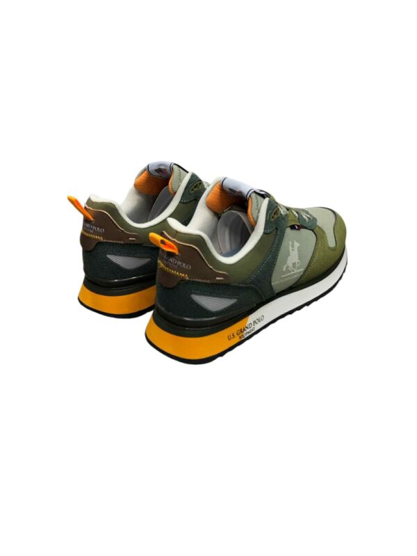 39e5b4a4 e103 4410 9303 e63d34b33793