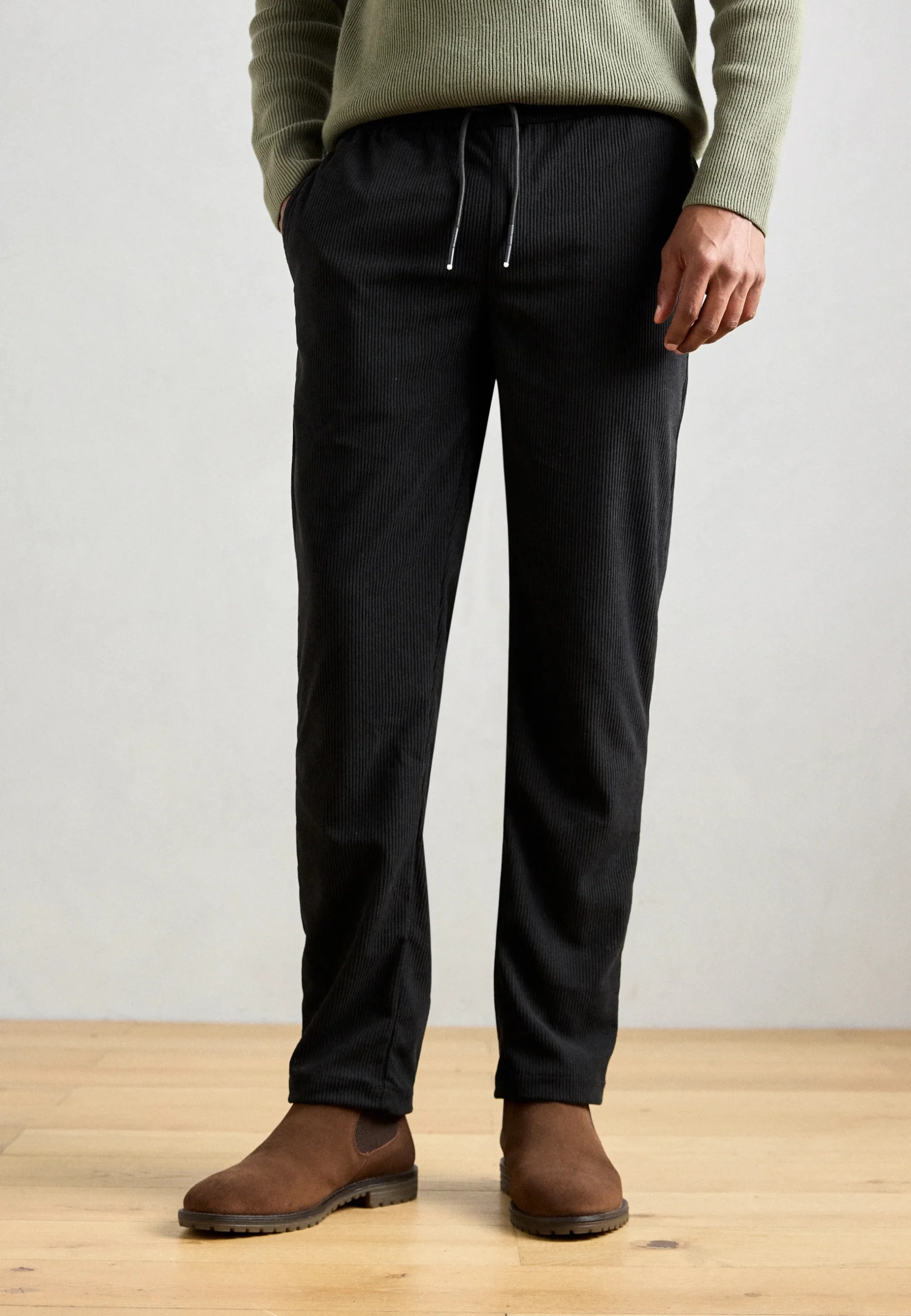 d0f6a34bcf584610a5ca79072b30fcc4